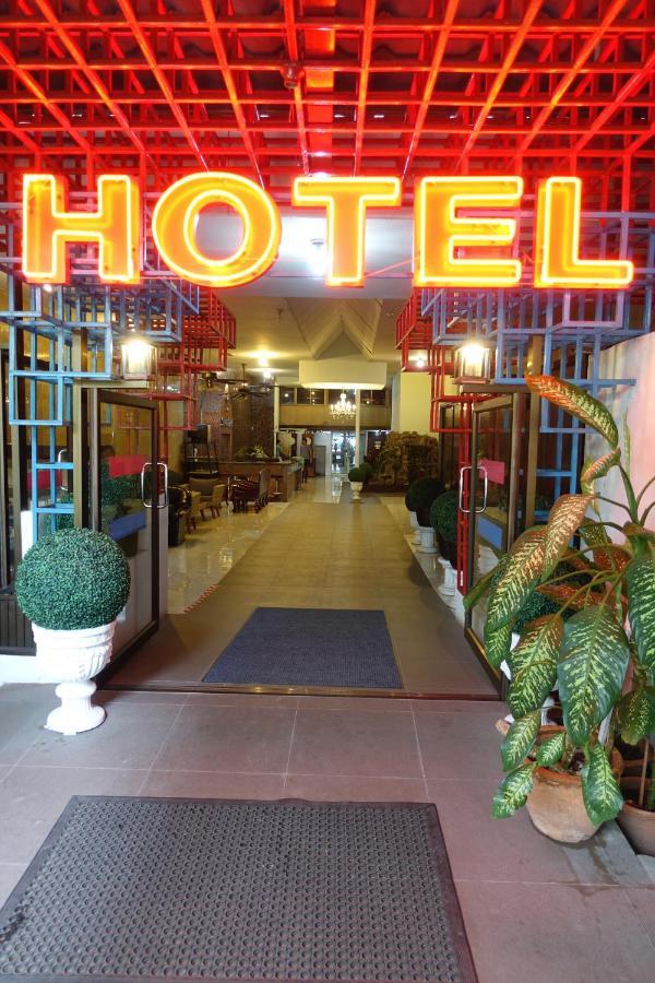 Serene Hotel Pattaya Zewnętrze zdjęcie